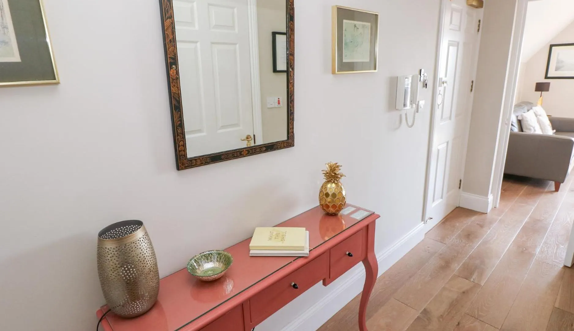 Cambrie Apartment *