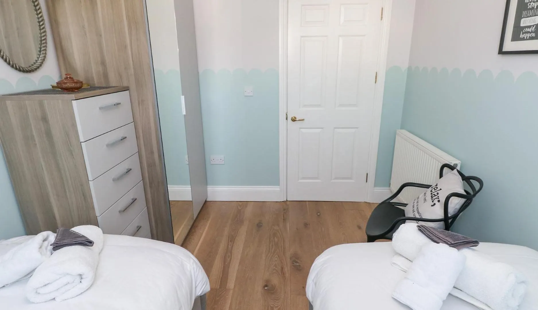 Cambrie Apartment Tenby
