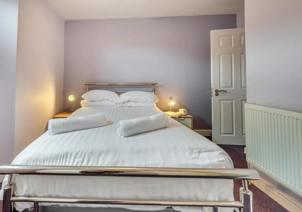 White Rose 3 Apartment Tenby