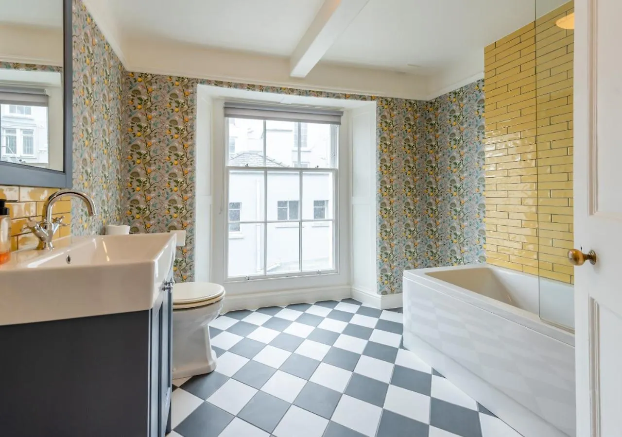 Belle Vue House Holiday home Tenby