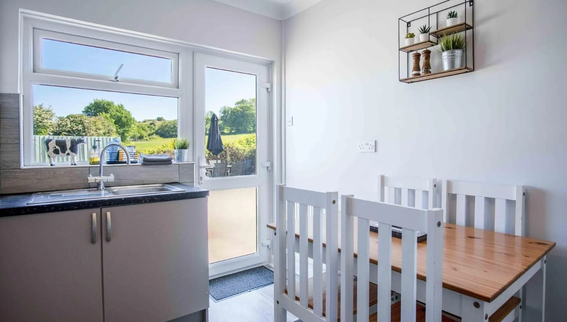 Larkfield - 3 Bedroom - Penally