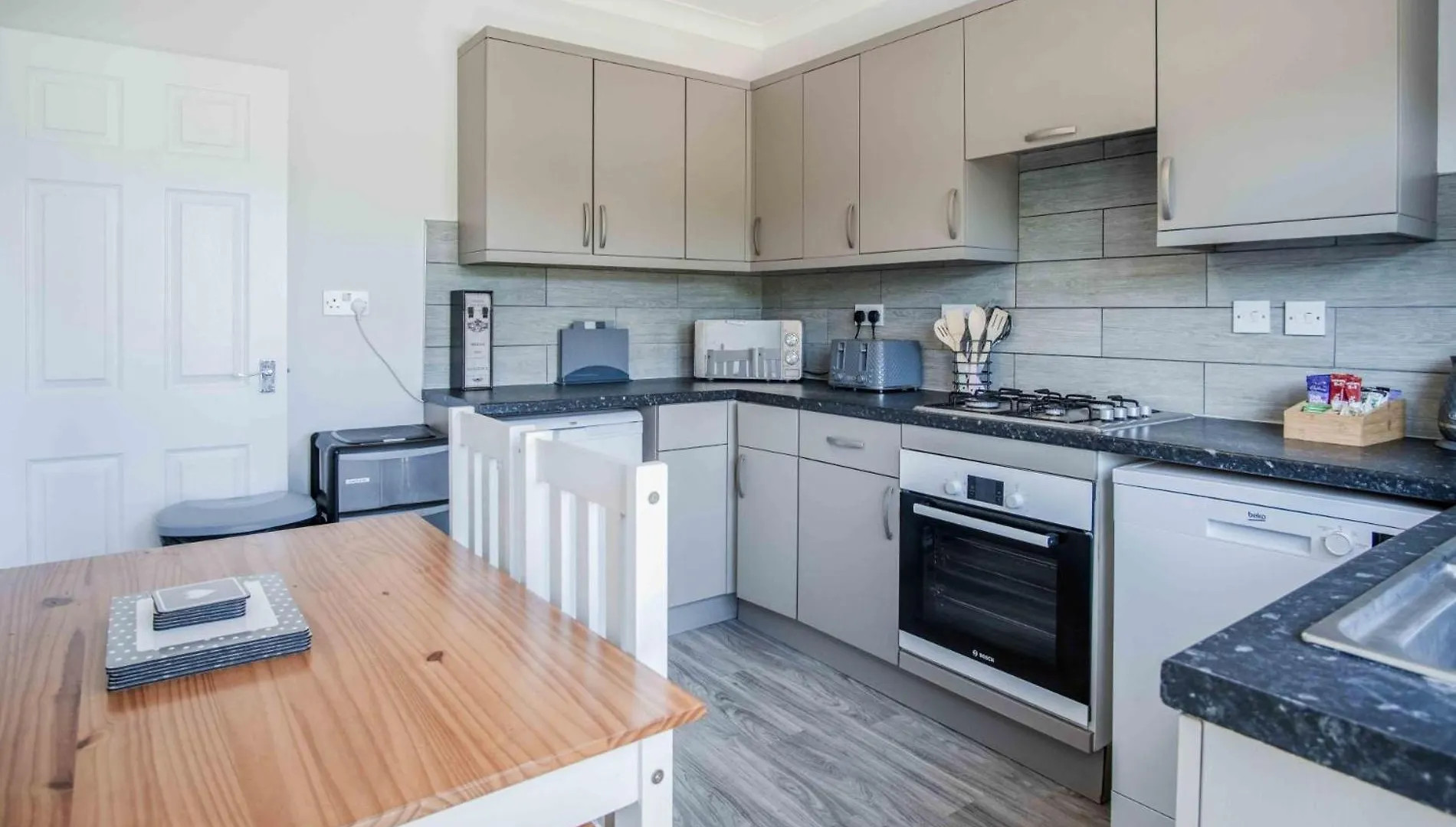 Larkfield - 3 Bedroom - Penally Holiday home Tenby
