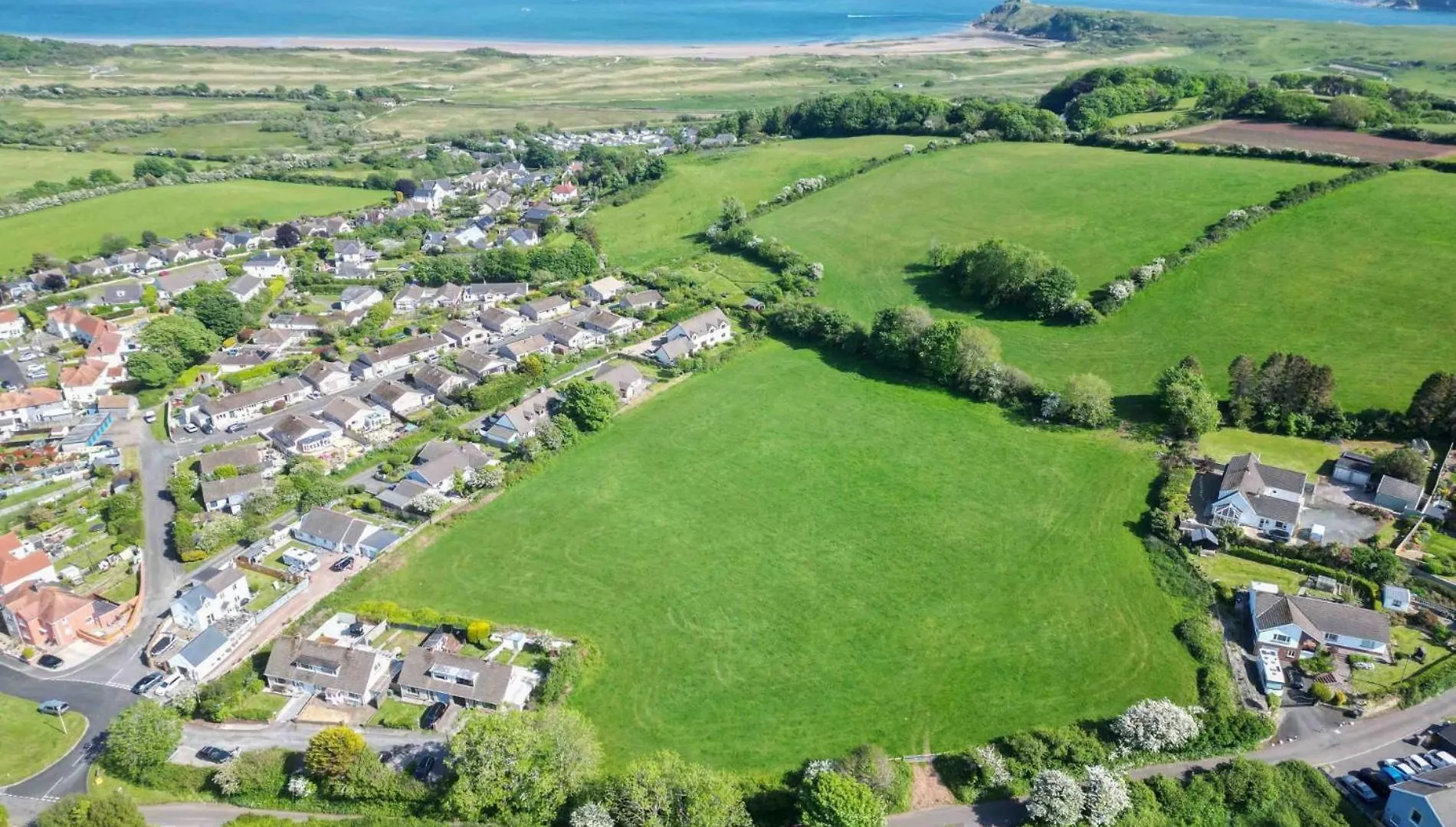Larkfield - 3 Bedroom - Penally Holiday home Tenby