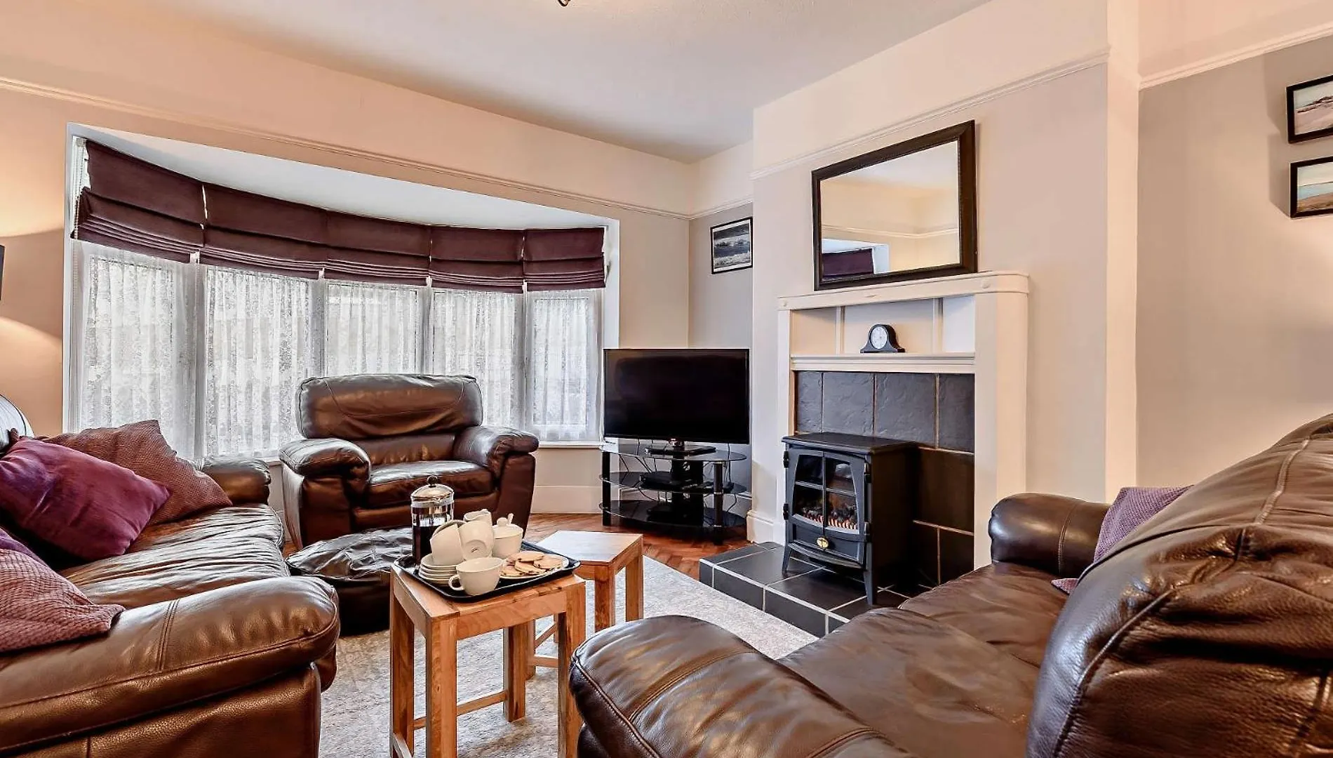 3 Bed In Fb063 * Tenby
