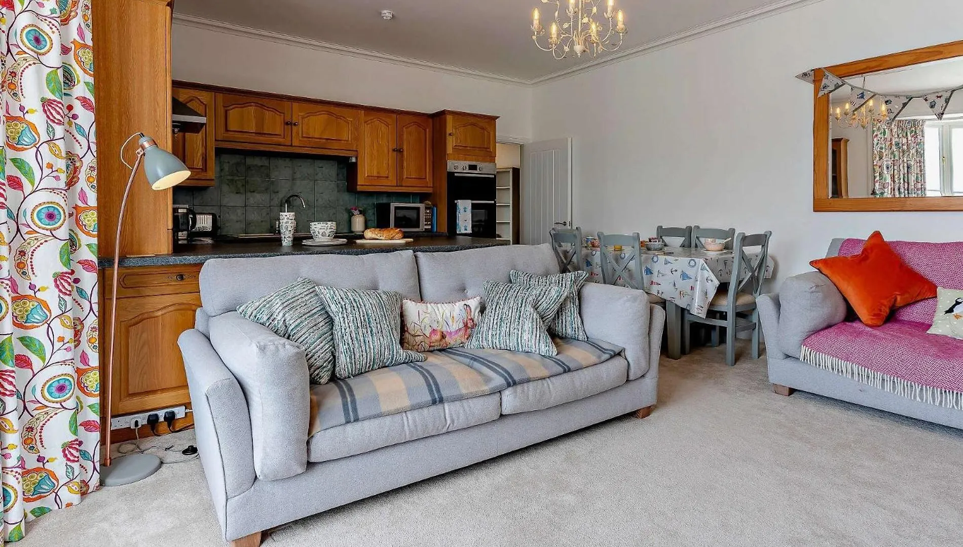 2 Bed In 82979 Tenby