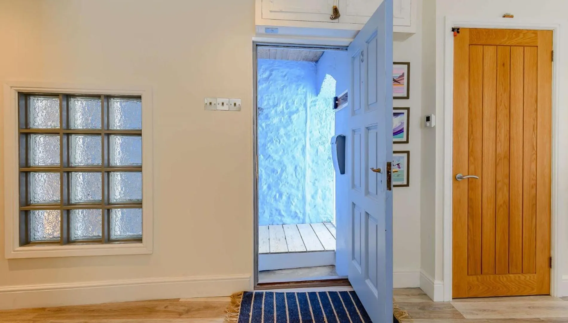 2 Bed In 87912 Apartment Tenby