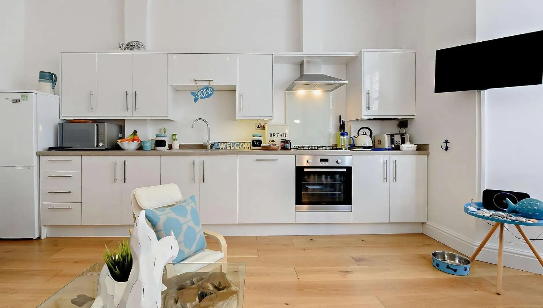 2 Bed In 91092 * Tenby