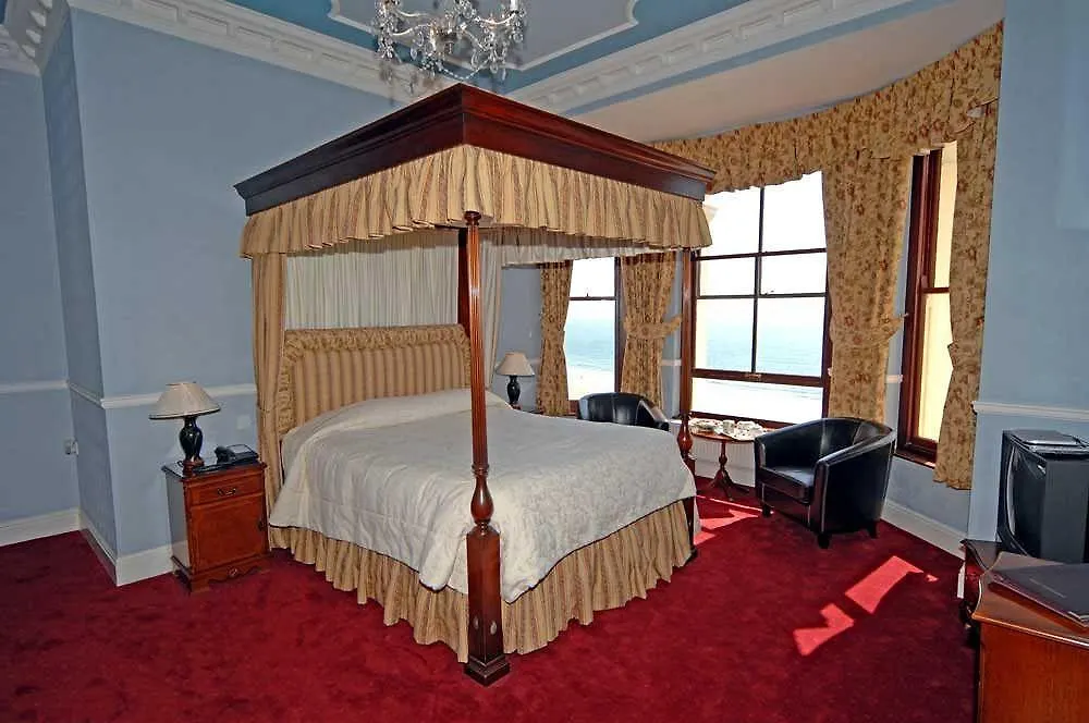 No: 1 The Esplanade Guest Accommodation. Bed and breakfast