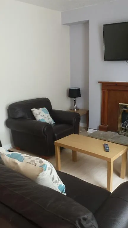 17 The Apartment