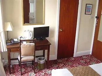 No: 1 The Esplanade Guest Accommodation. Bed and breakfast 4*
