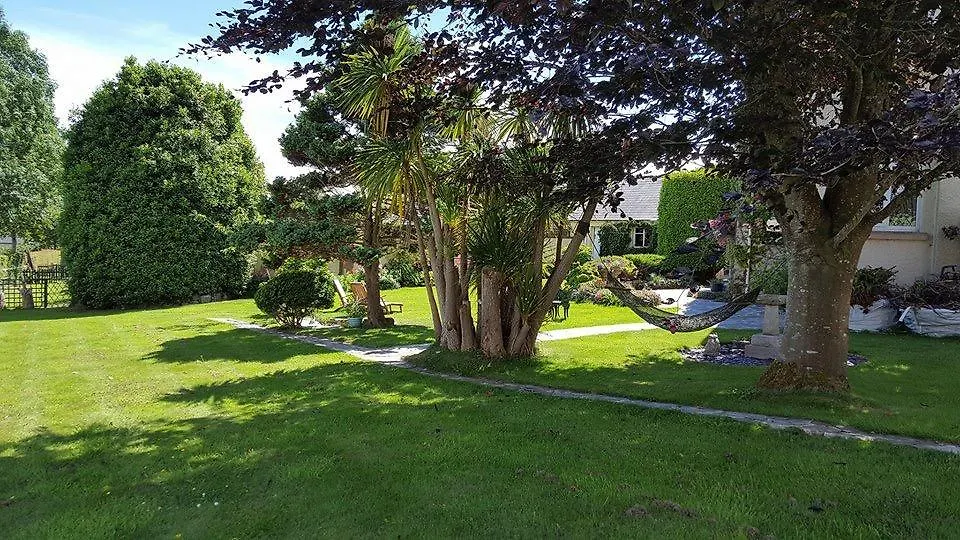 Bed & Breakfast Wychwood House Penally
