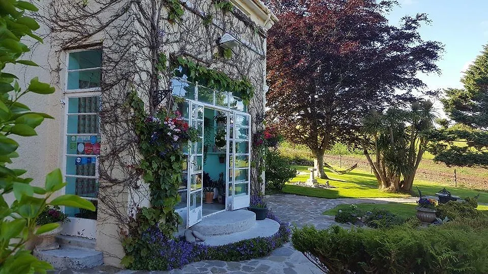Wychwood House Bed & Breakfast 2*