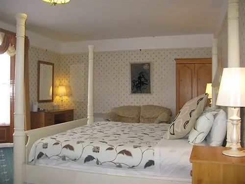 Hammonds Park 3*