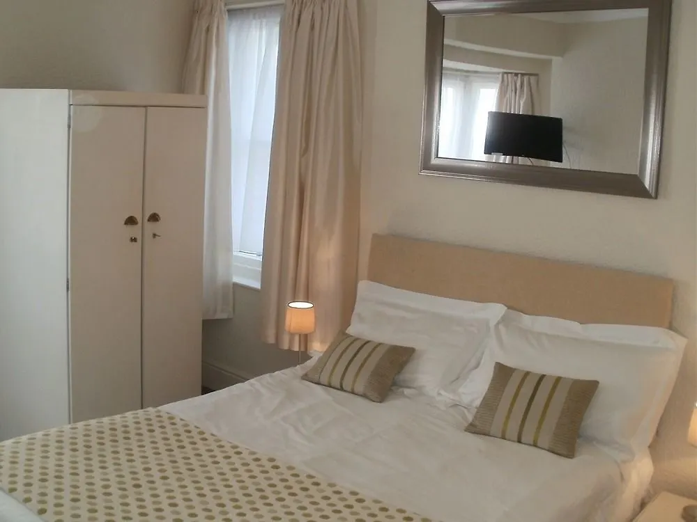 Gumfreston 2* Tenby