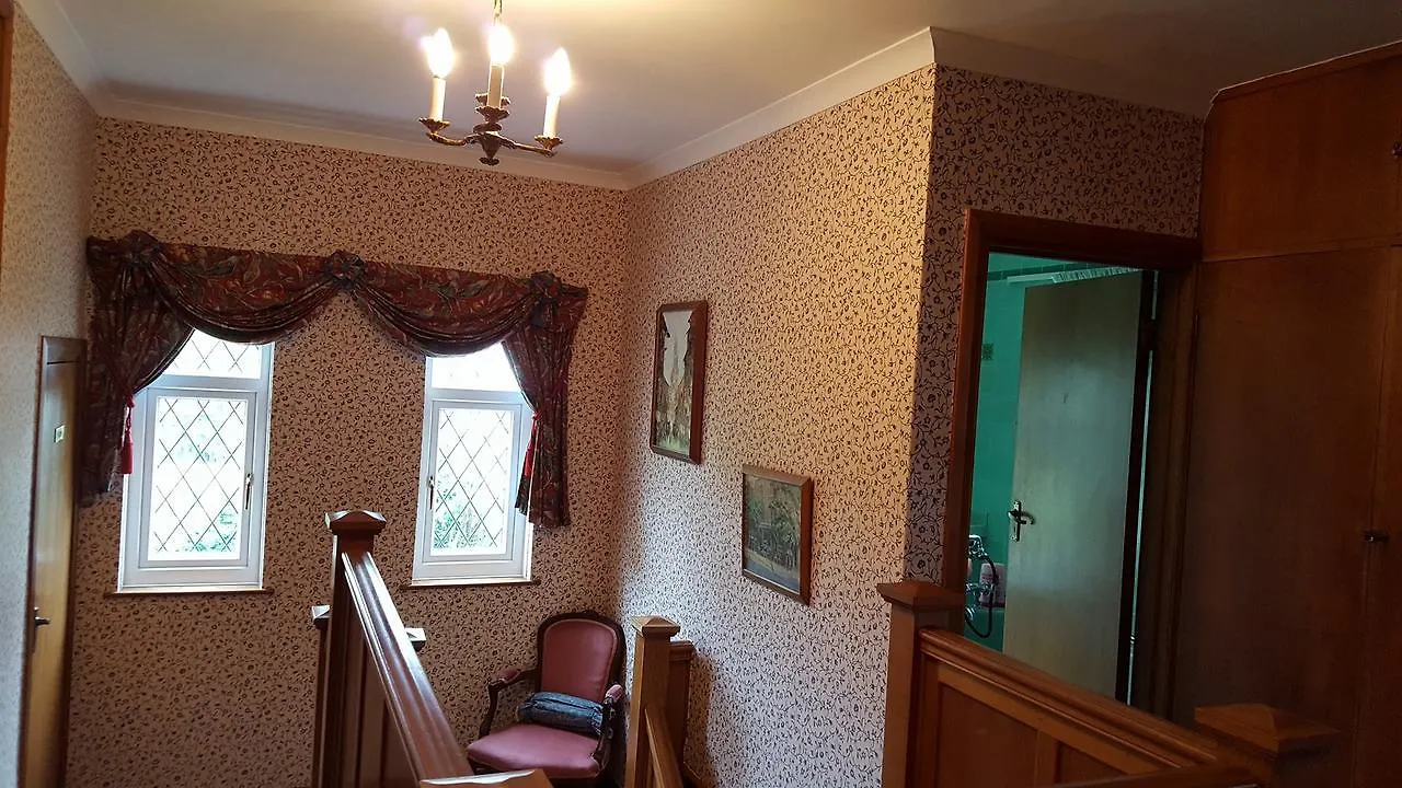 Wychwood House Bed & Breakfast
