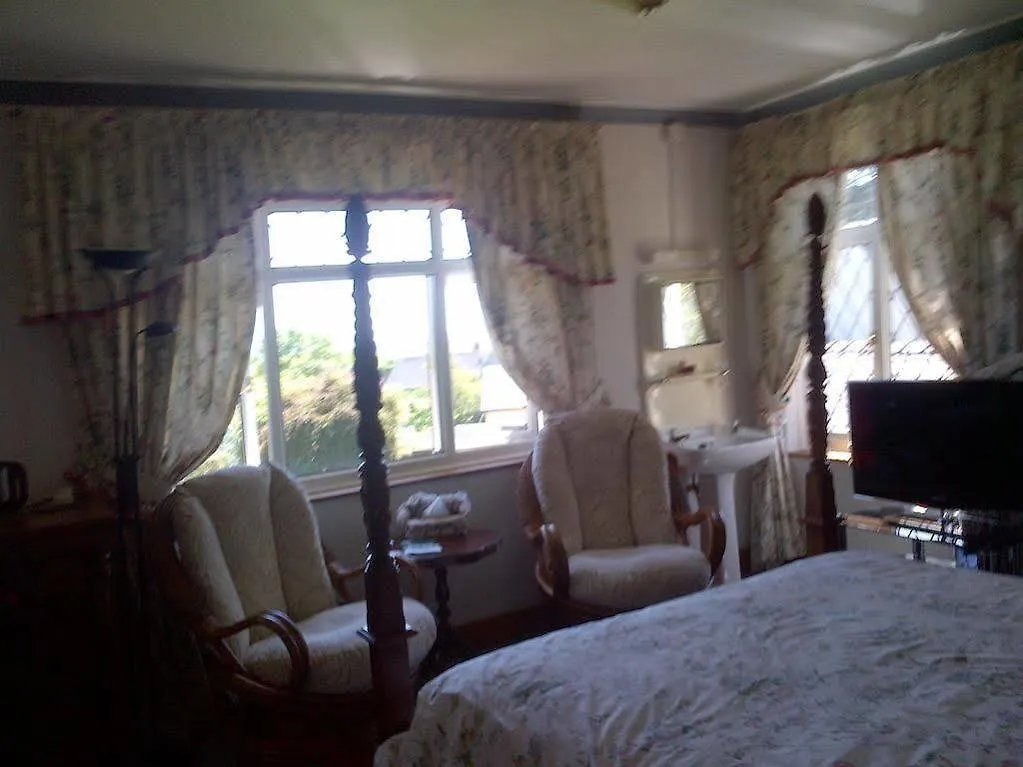 Bed & Breakfast Wychwood House