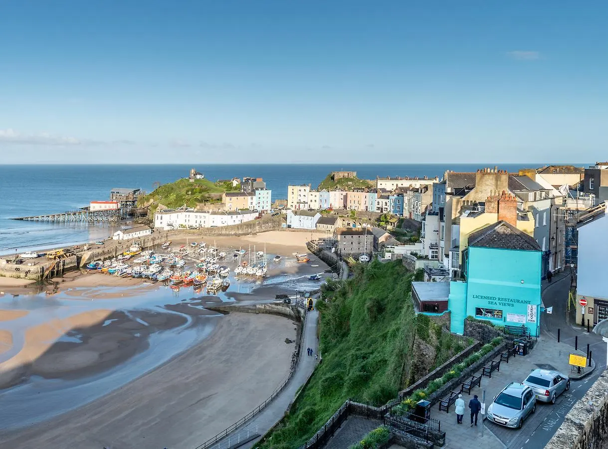 Royal Lion 3* Tenby