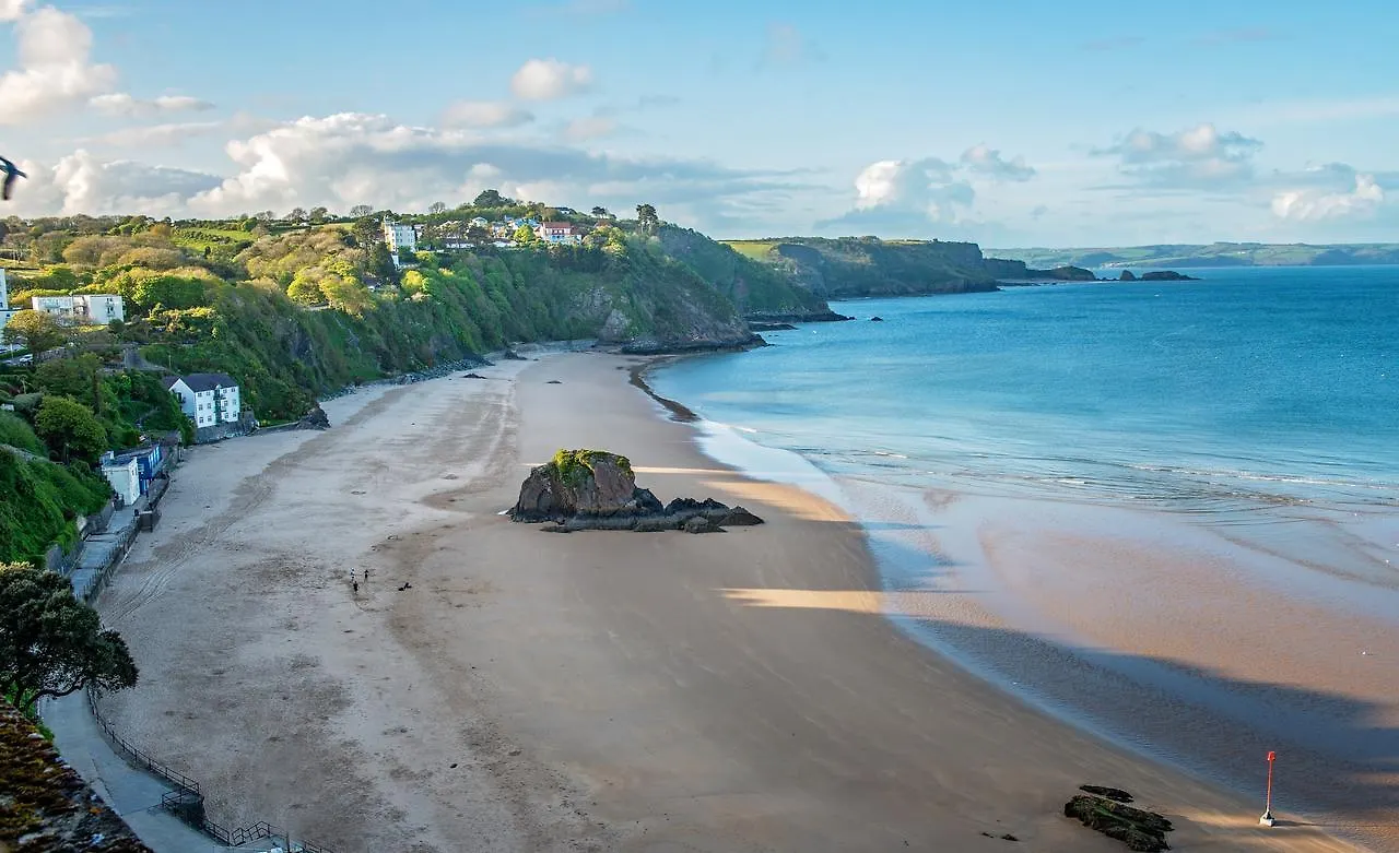 Royal Lion 3* Tenby