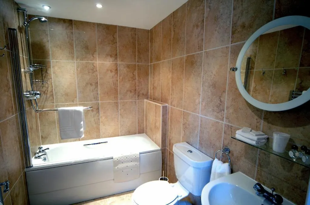 New Overlander Inn 4*