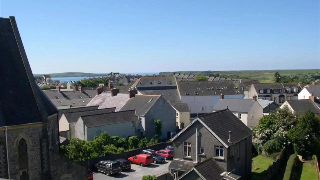 Flint House Flat 4 Apartment Tenby
