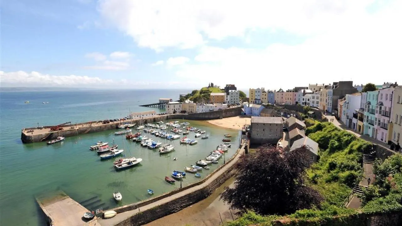 Harbour Heights Tenby