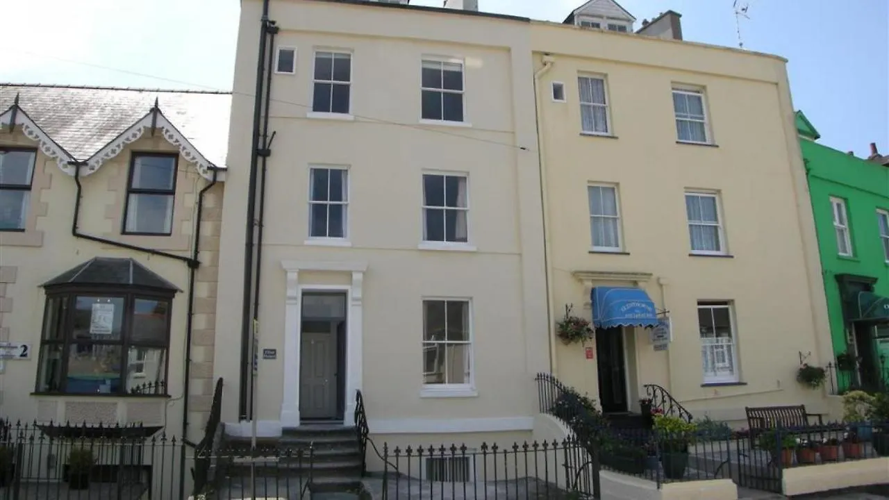 Apartment Flint House Flat 4 Tenby