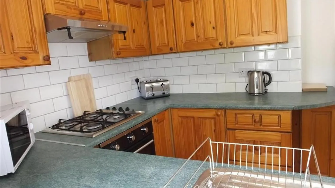 Quarry 3 Apartment Tenby