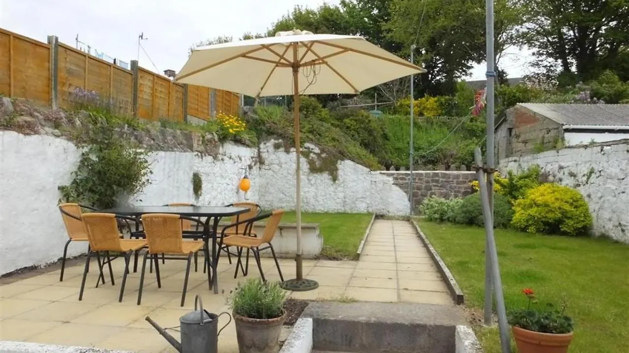Quarry 3 Apartment Tenby