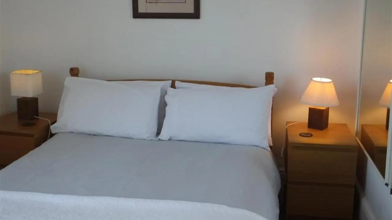Apartment St Catherines 2 Flat 3