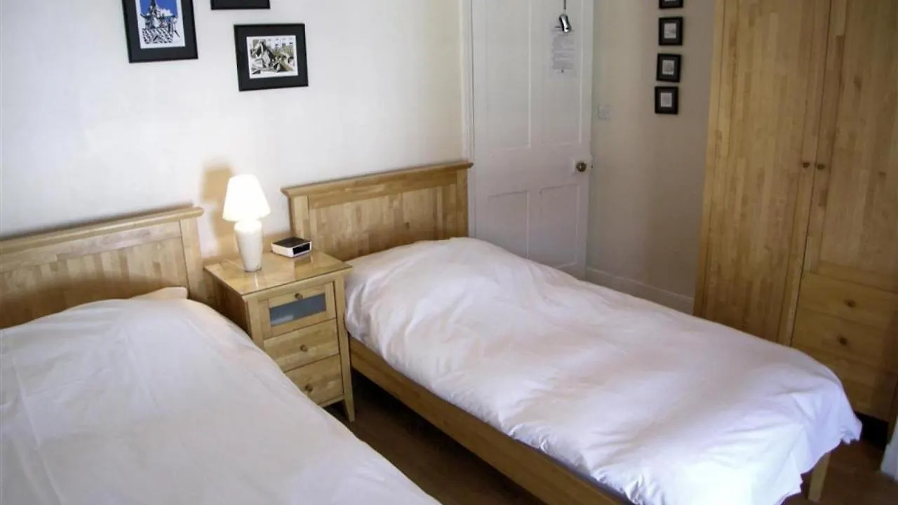 Apartment Frogmore Terrace 1