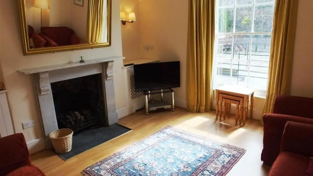 Apartment Frogmore Terrace 1 *