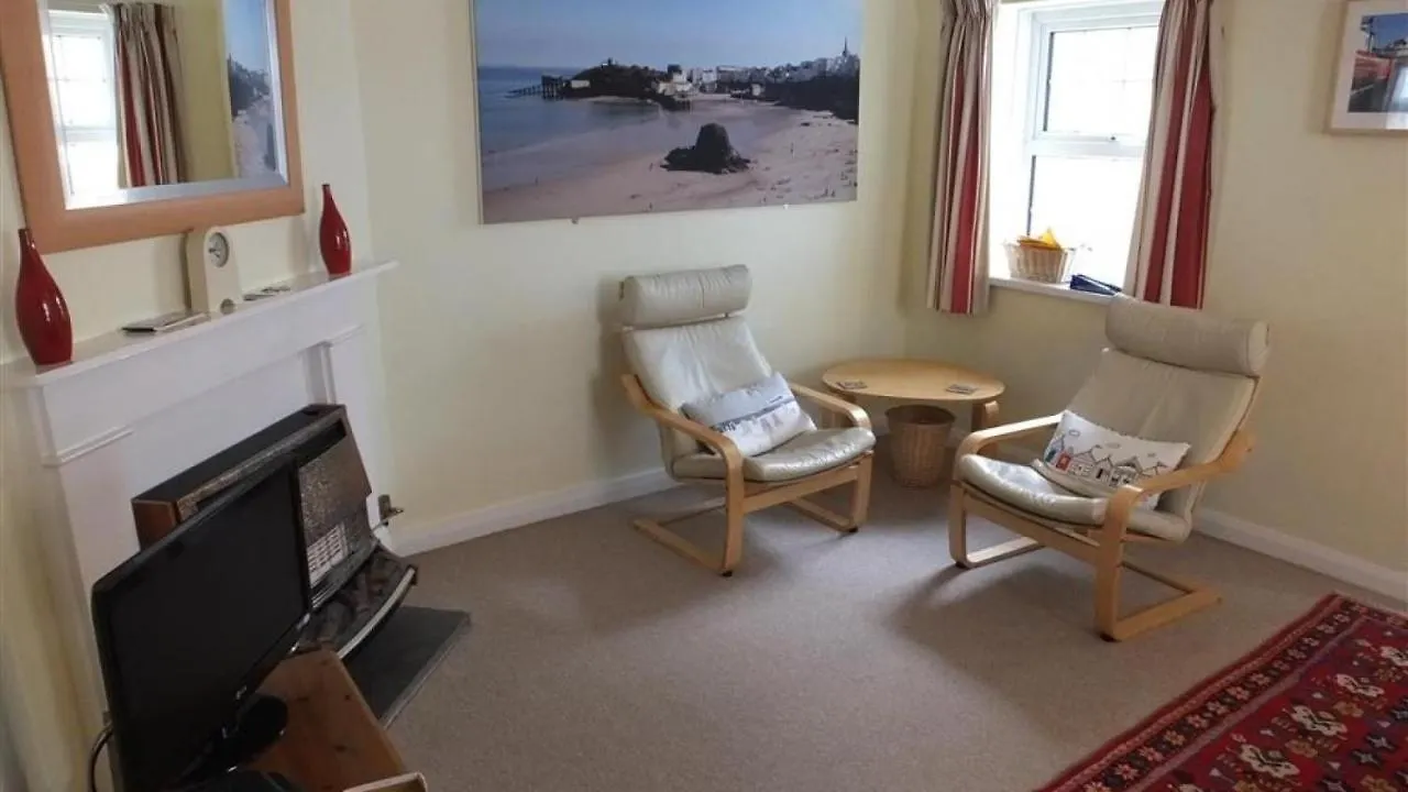 Sunnyside * Tenby