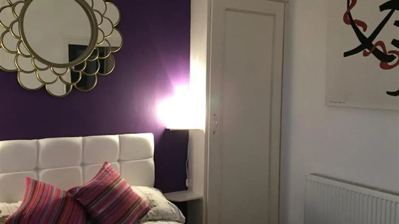 Apartment The Pink House Tenby