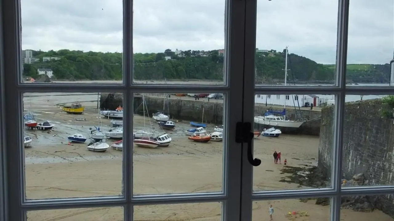 Quarterdeck * Tenby