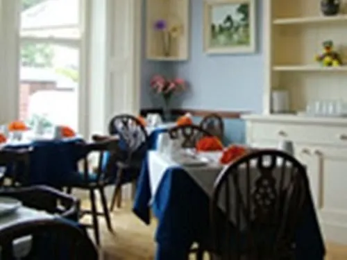 Glenholme Apartment *