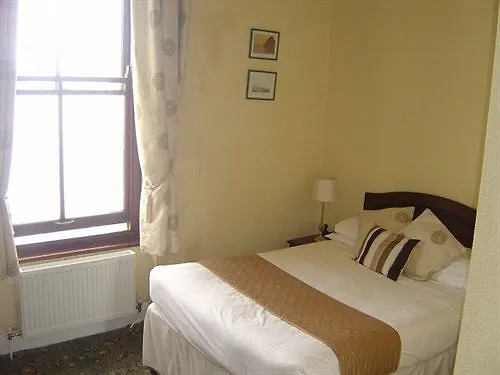 No: 1 The Esplanade Guest Accommodation. Bed and breakfast 4*