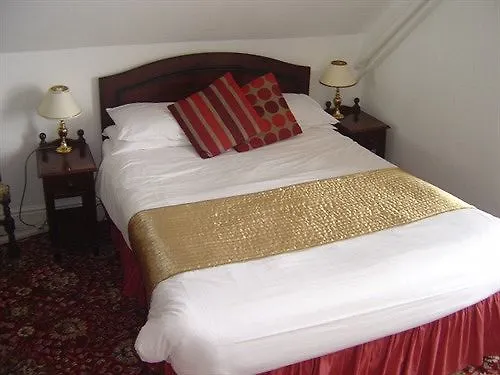 No: 1 The Esplanade Guest Accommodation. Bed and breakfast Tenby