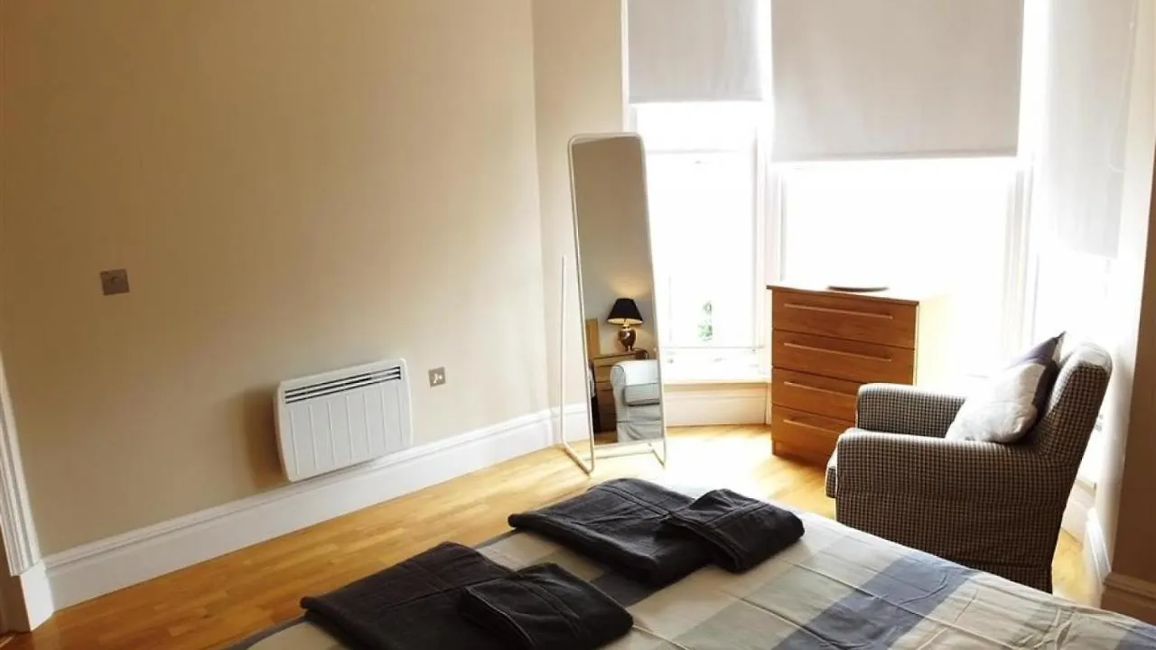 Apartment Paragon House 3 *
