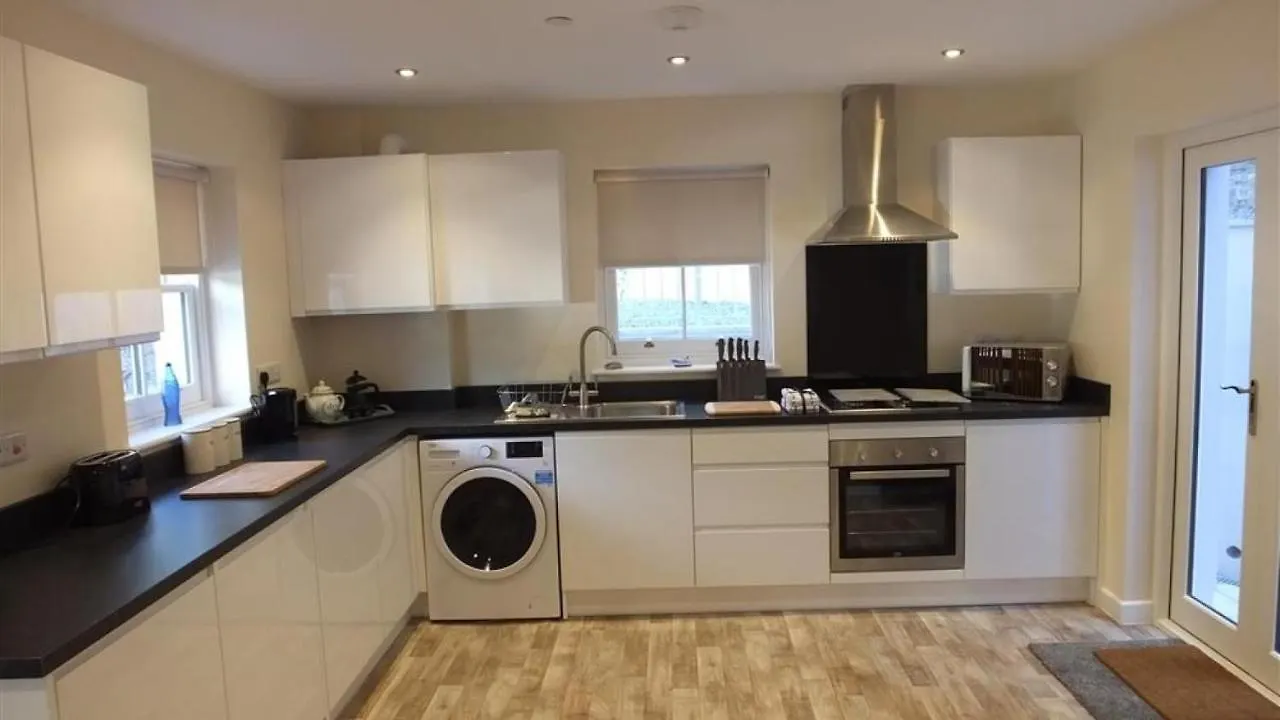The New Dwelling Apartment Tenby