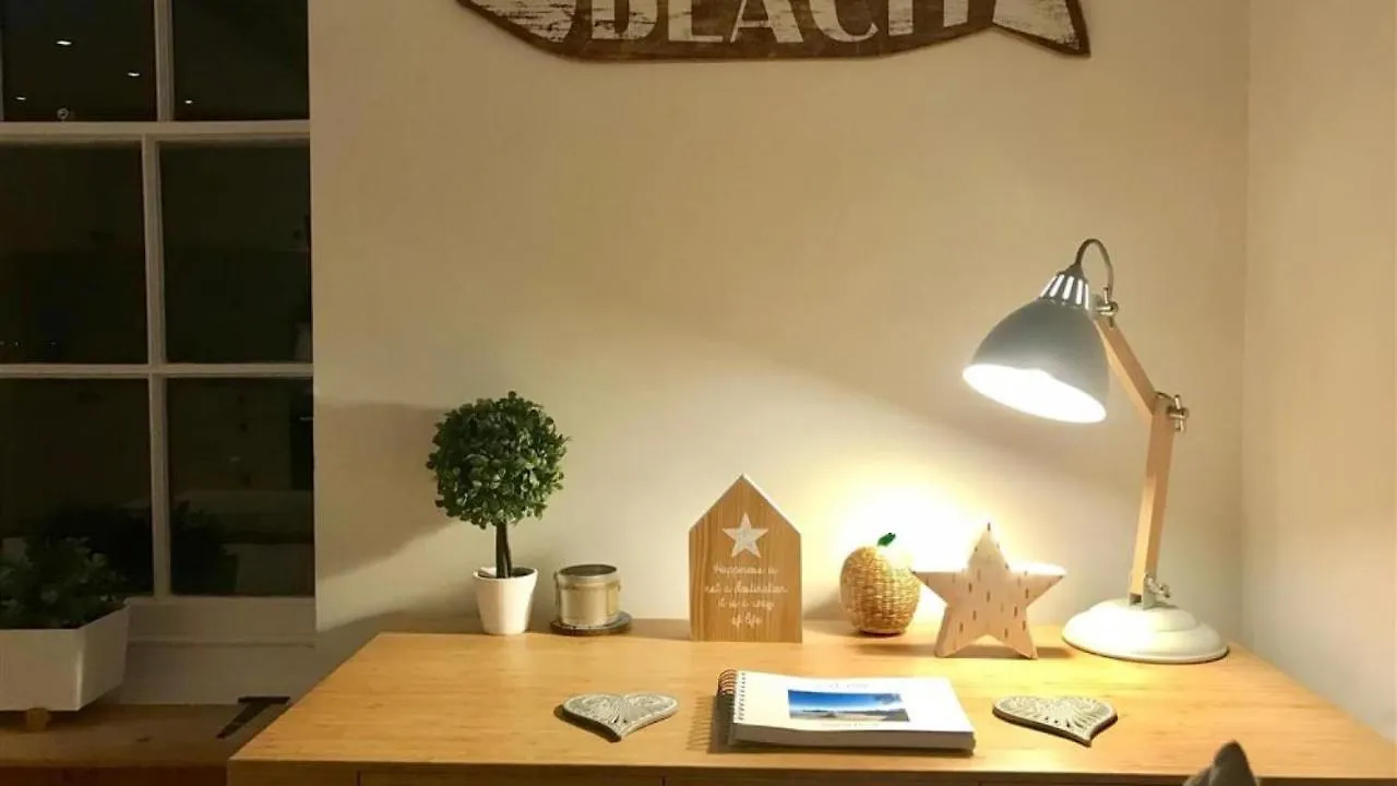 Sea La Vie Apartment Tenby
