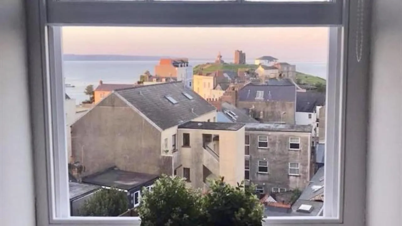 Sea La Vie Tenby