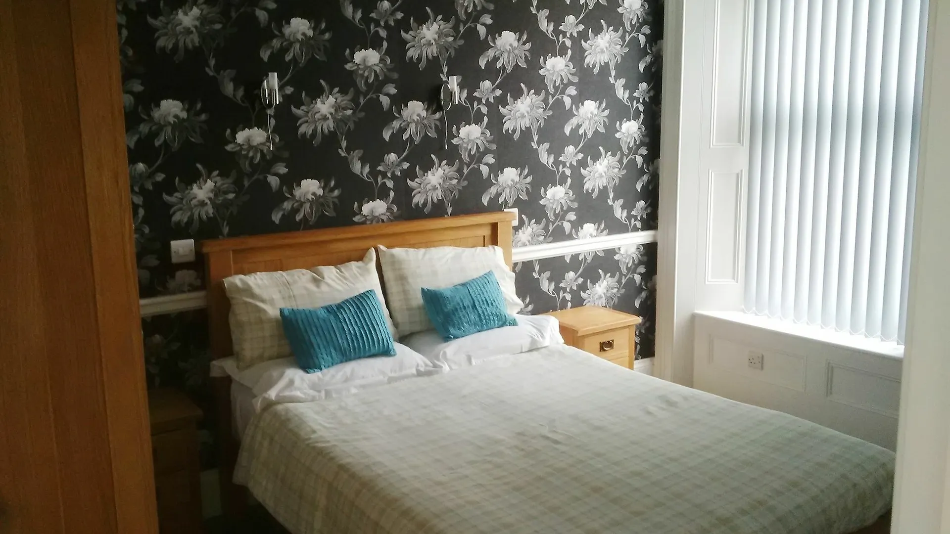 Glenholme Apartment