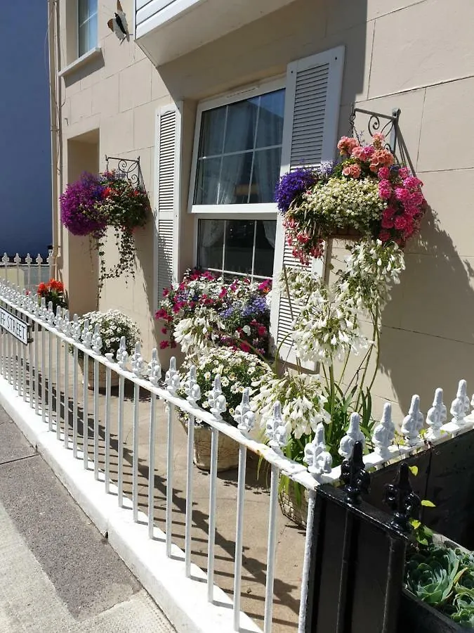 Osnok Guest house