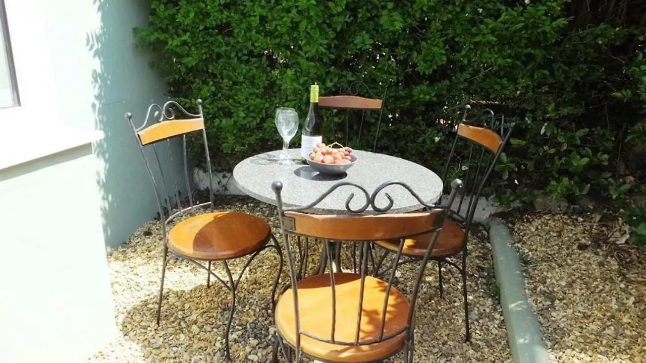 Holiday home Sunbury *