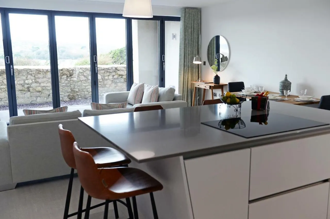 2 Waterstone House *