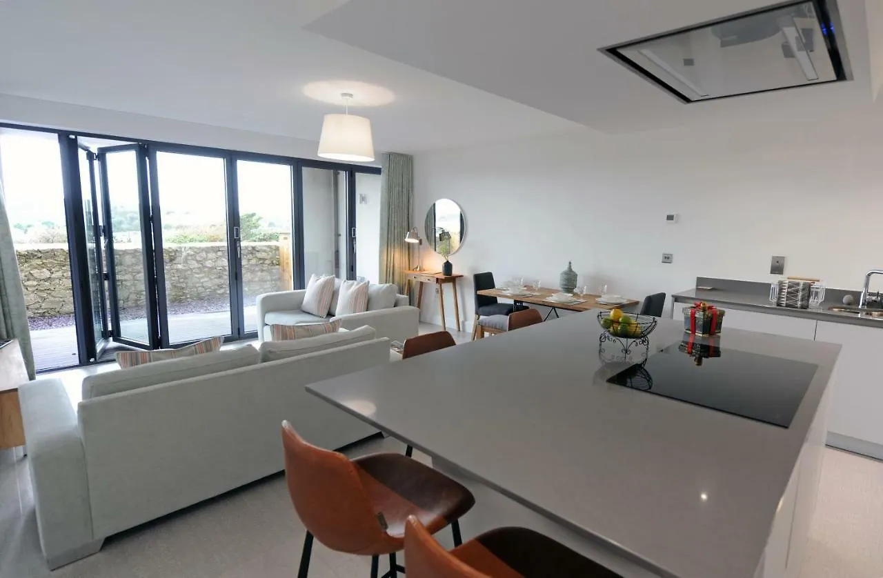 2 Waterstone House Apartment Tenby