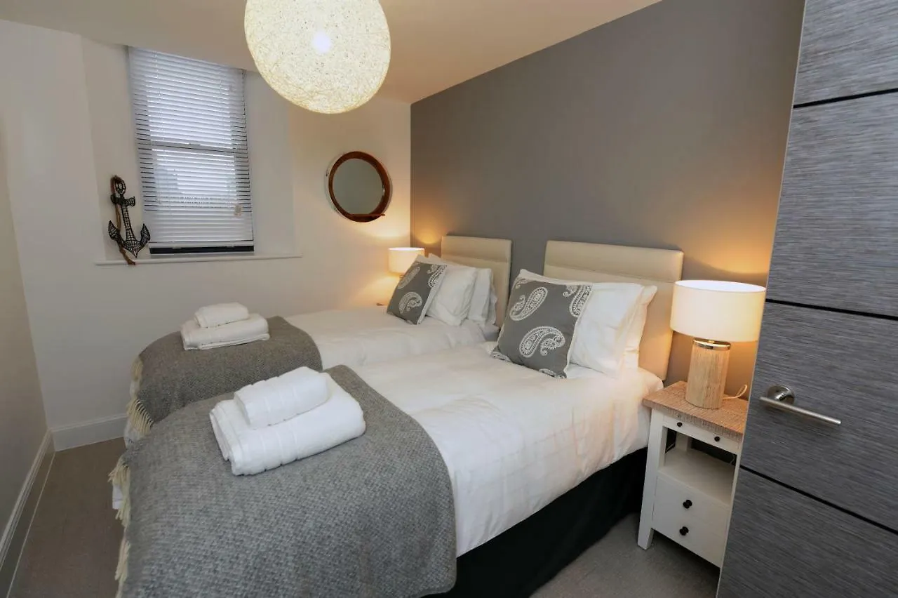 Apartment 2 Waterstone House *