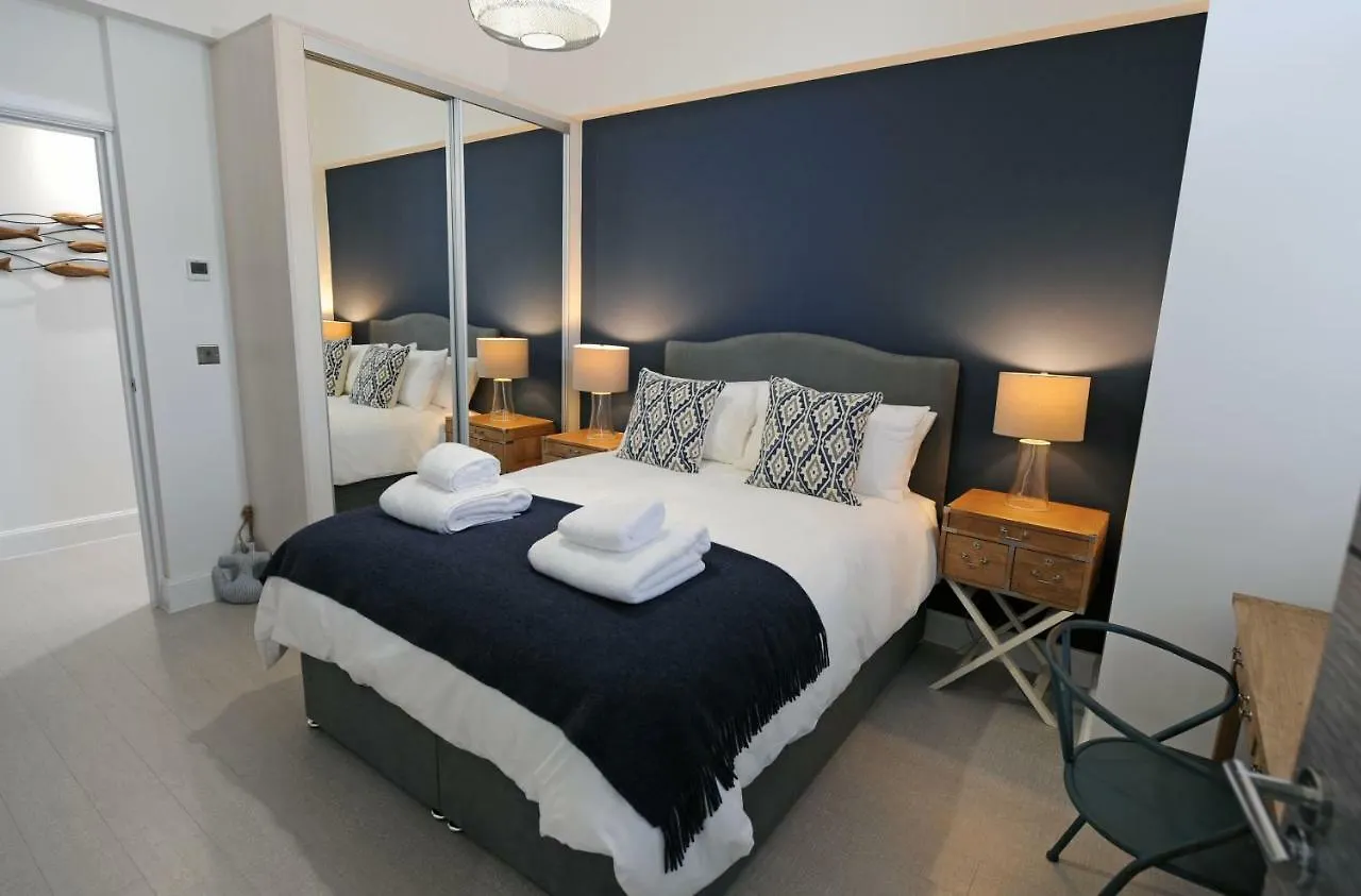 2 Waterstone House Apartment