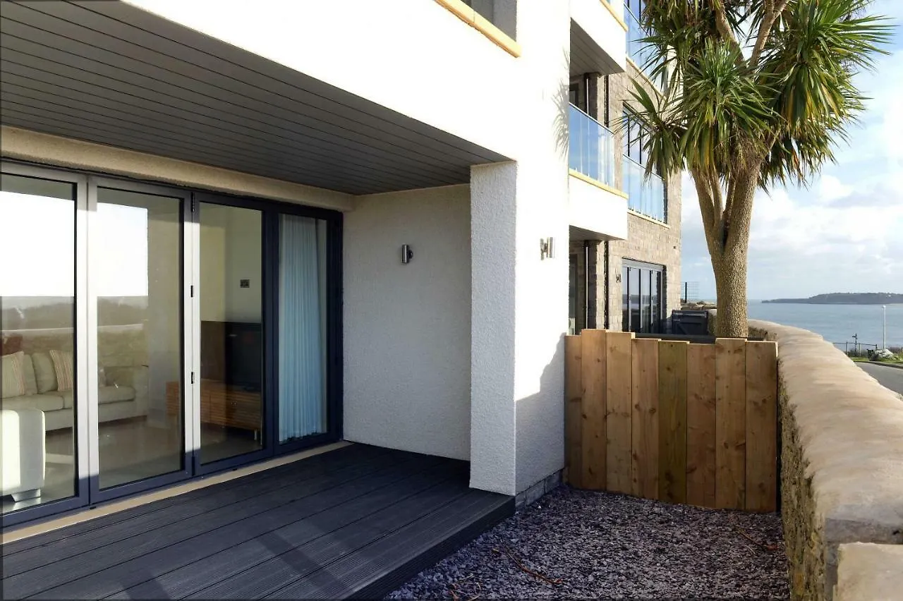Apartment 2 Waterstone House *