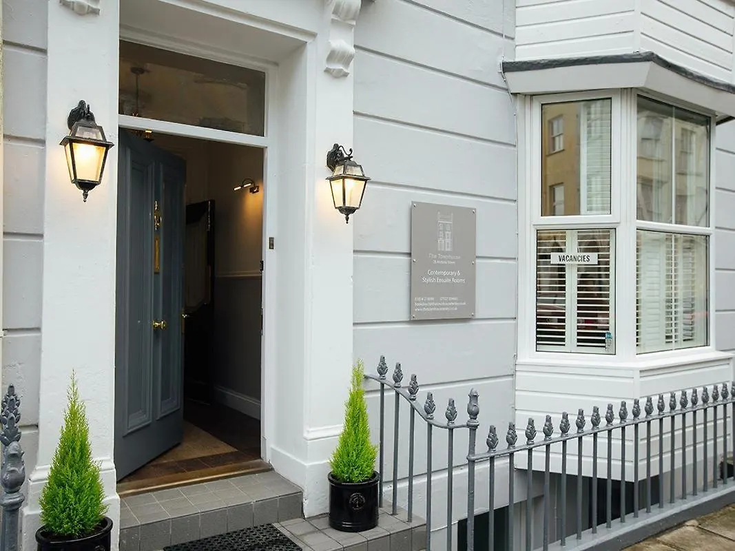 The Townhouse 滕比